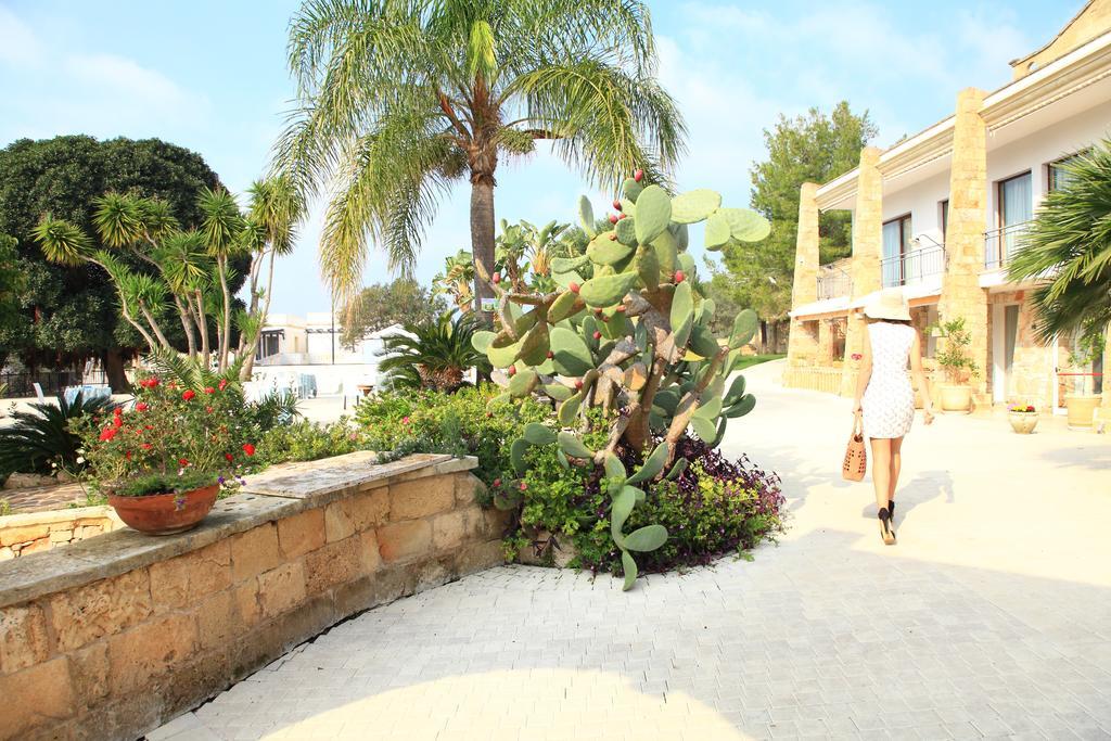אוג'נטו Eden Resort Country מראה חיצוני תמונה