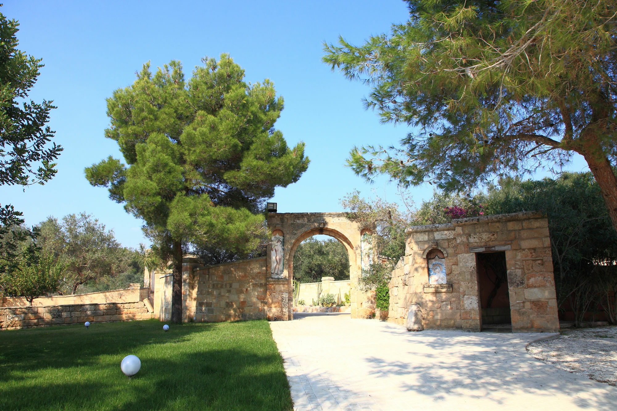 אוג'נטו Eden Resort Country מראה חיצוני תמונה